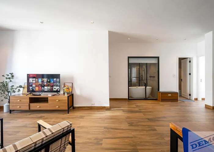 Luxe Paradise Residence 88 Tu Hoa